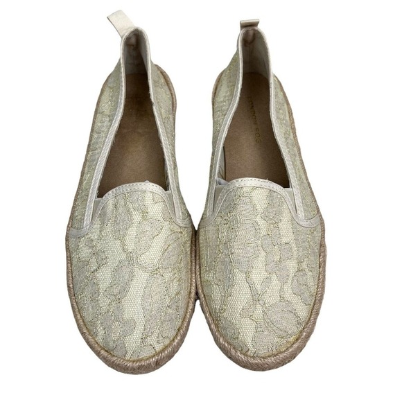 London Fog LALA Espadrilles Shoes Cream Lace Pattern Slip On Cushioned Women 9M‎ - Picture 5 of 7